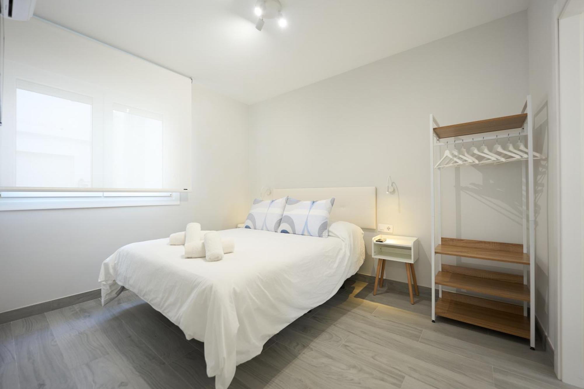 Paseo Maritimo - Apartamento A Estrenar, A Pie De Playa, Con 2 Banos Almería Exterior photo