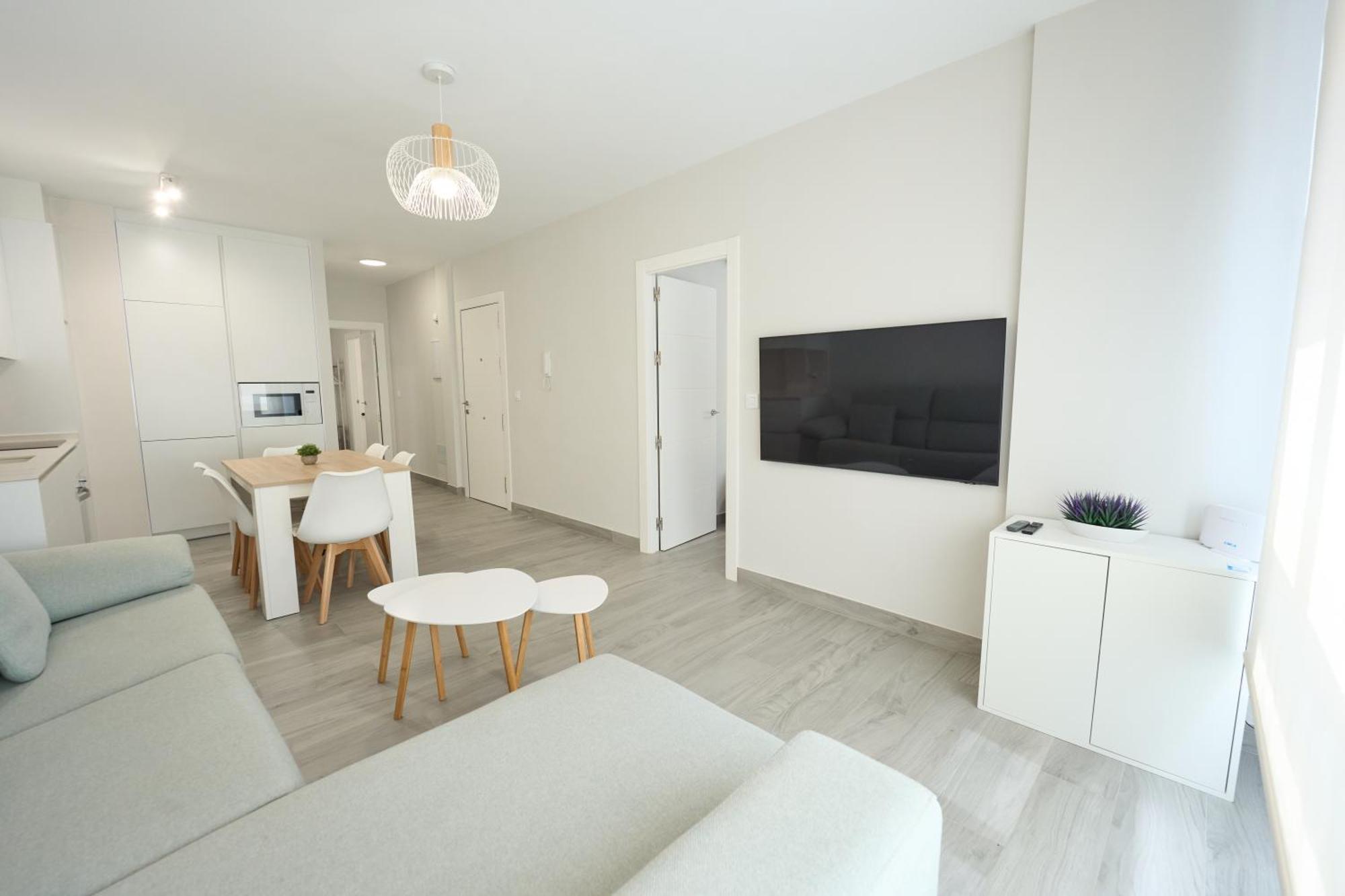 Paseo Maritimo - Apartamento A Estrenar, A Pie De Playa, Con 2 Banos Almería Exterior photo