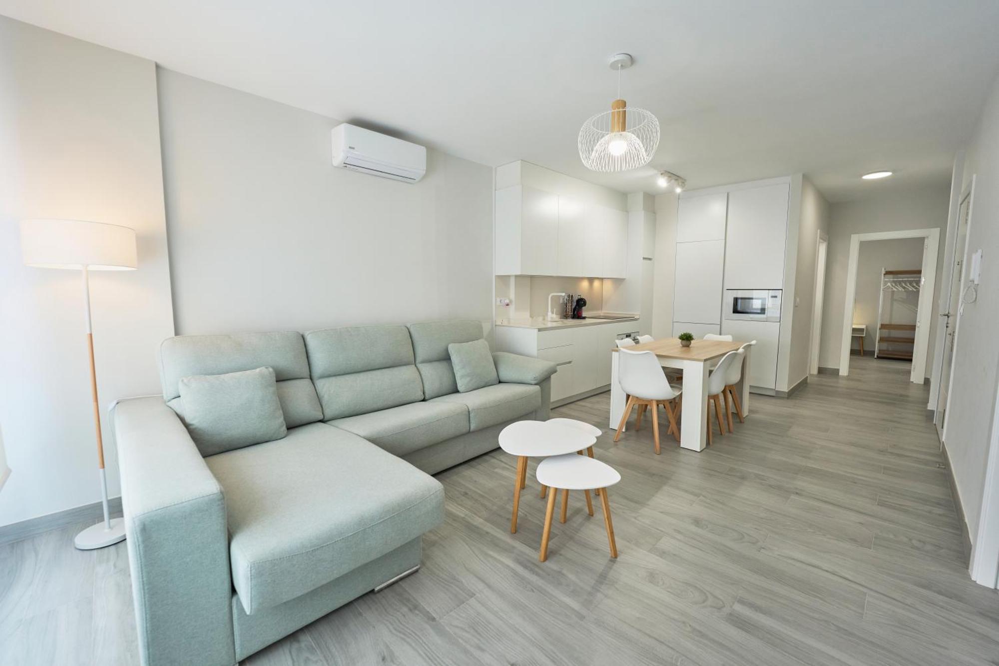 Paseo Maritimo - Apartamento A Estrenar, A Pie De Playa, Con 2 Banos Almería Exterior photo
